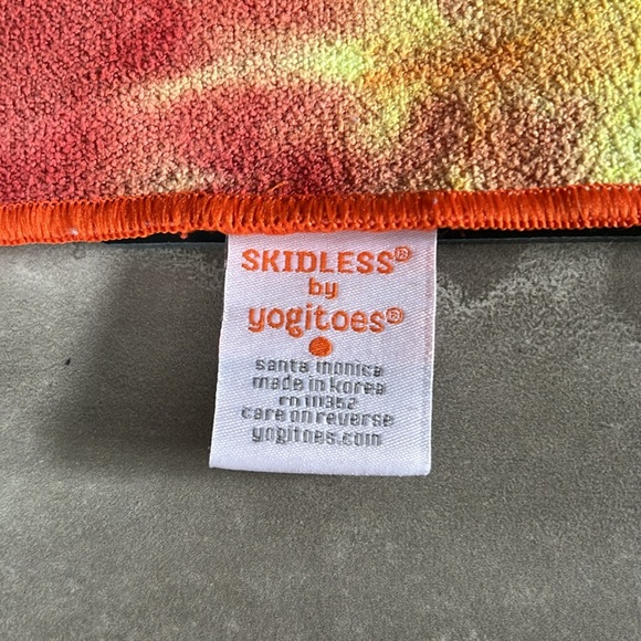 Yogitoes skidless yoga mat cover - Picture 3 of 4